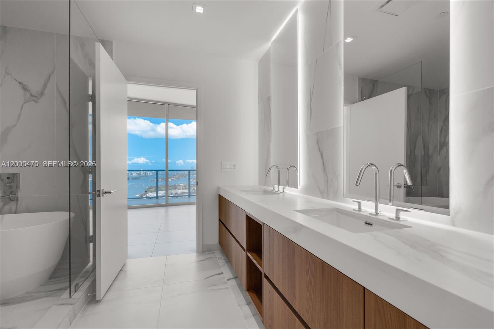 1400 Biscayne Boulevard 4105 Property Photo 16