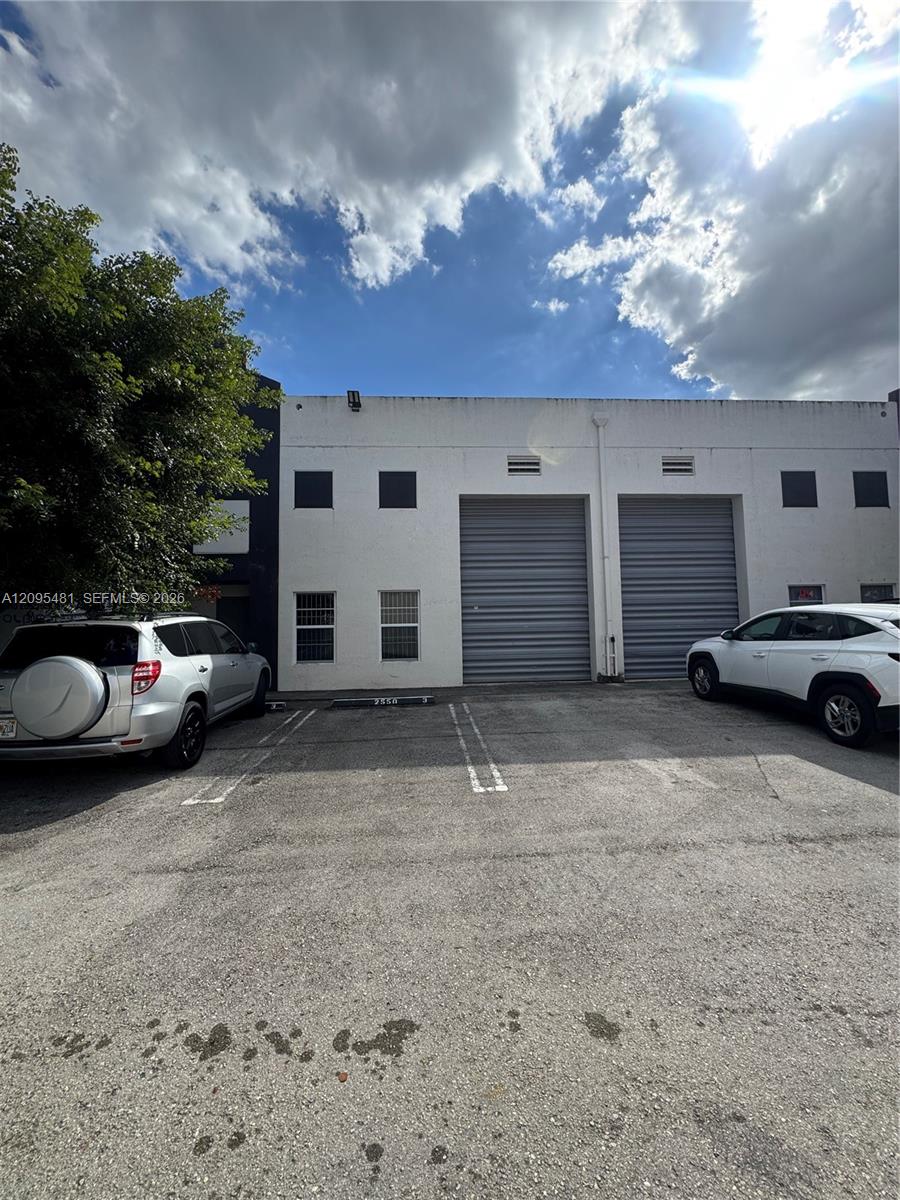 2550 W 78th Street D-3 Property Photo 1