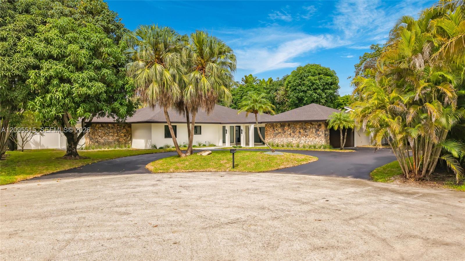 15804 SW 82nd Court