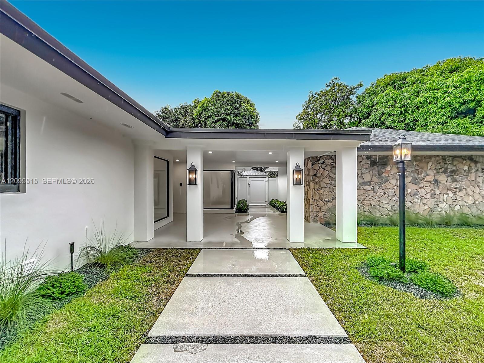 15804 Sw 82nd Court Property Photo 4