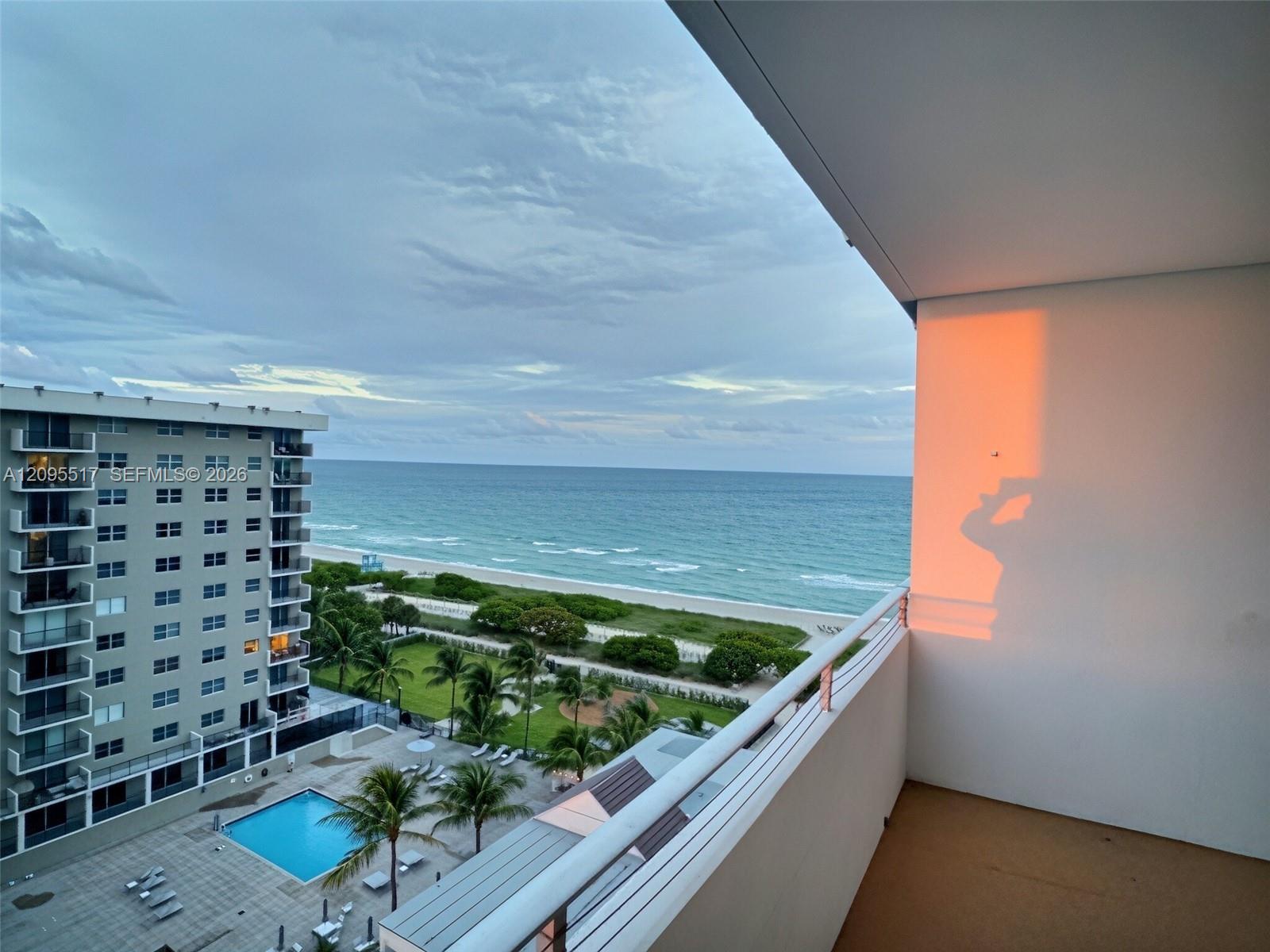 9225 Collins Avenue 1109 Property Photo 2