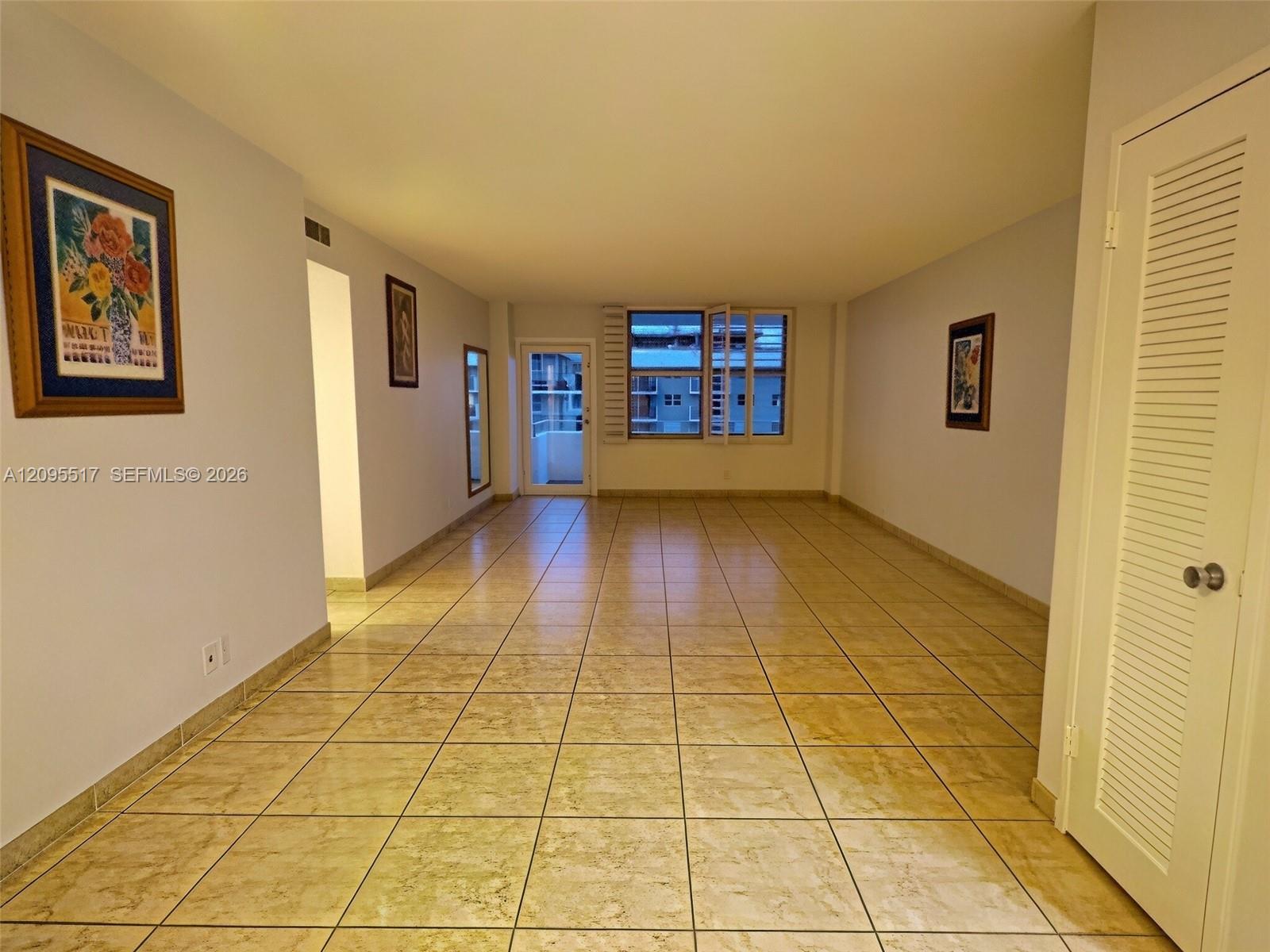9225 Collins Avenue 1109 Property Photo 19