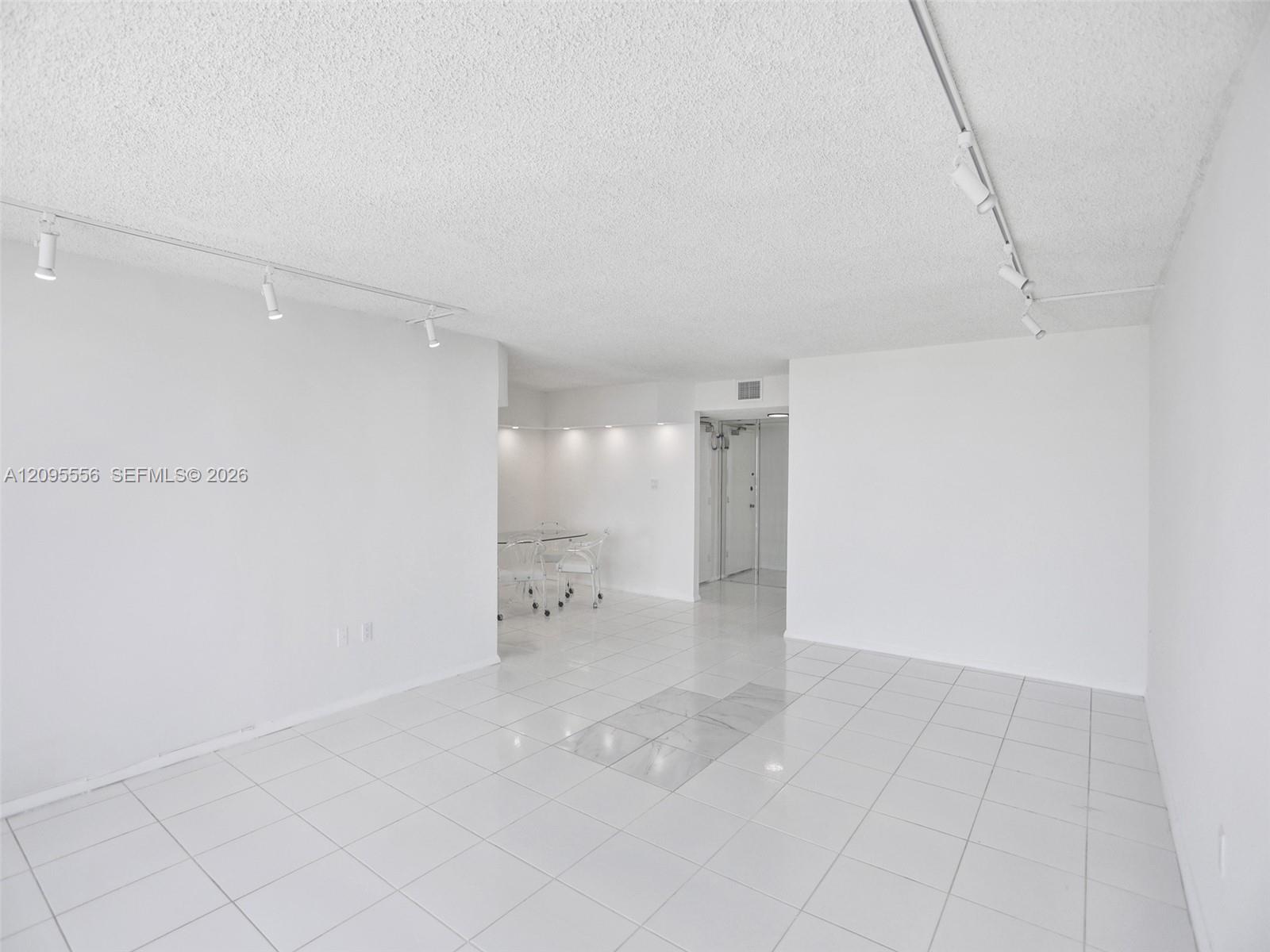 18071 Biscayne Boulevard 1701 Property Photo 5