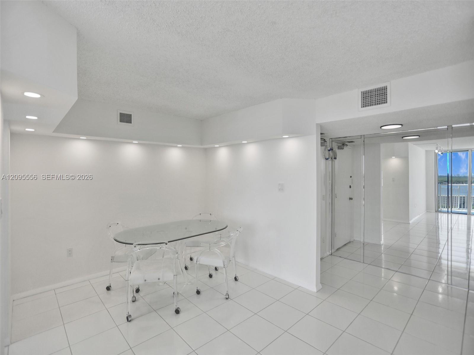 18071 Biscayne Boulevard 1701 Property Photo 7