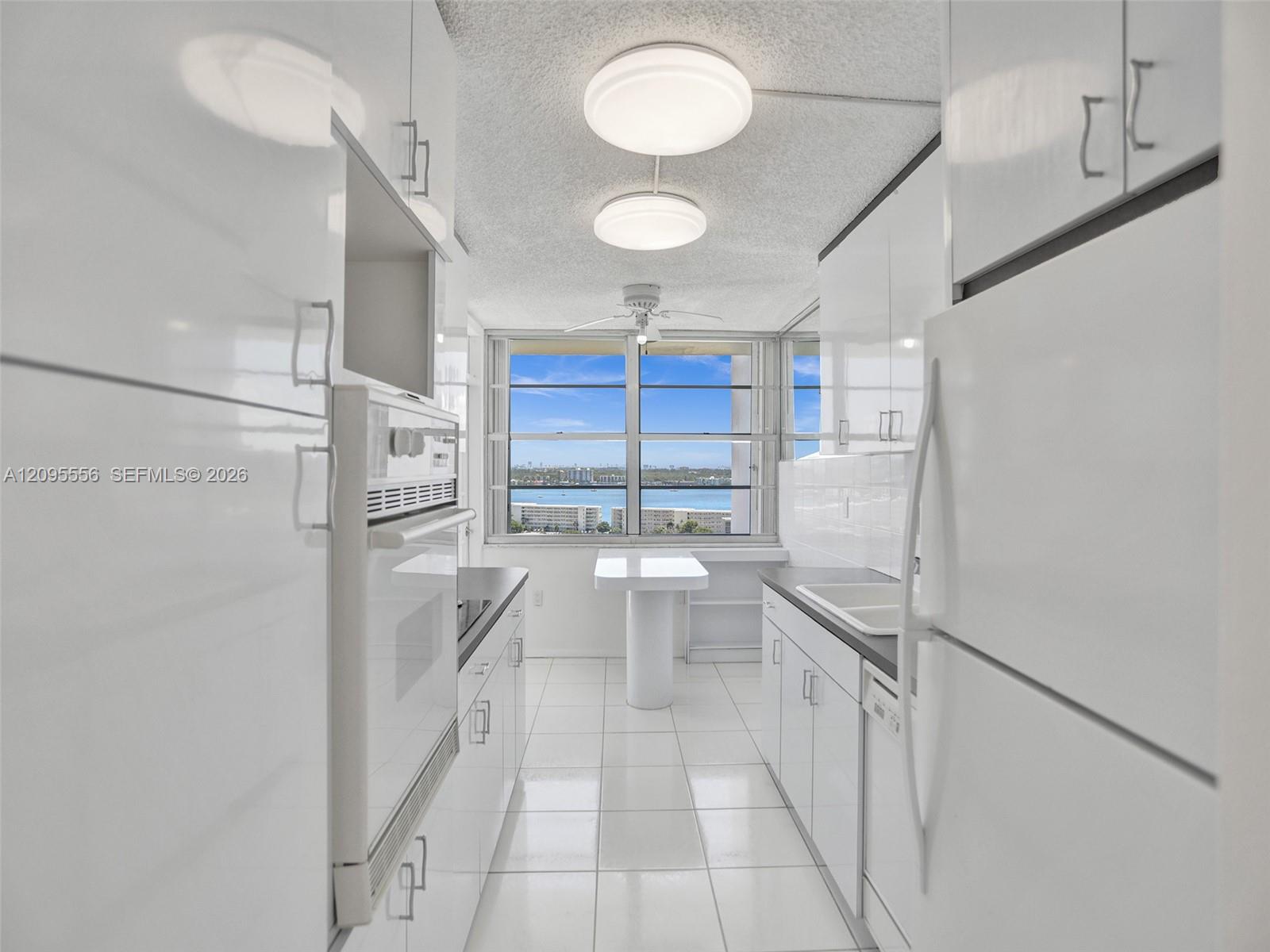 18071 Biscayne Boulevard 1701 Property Photo 9