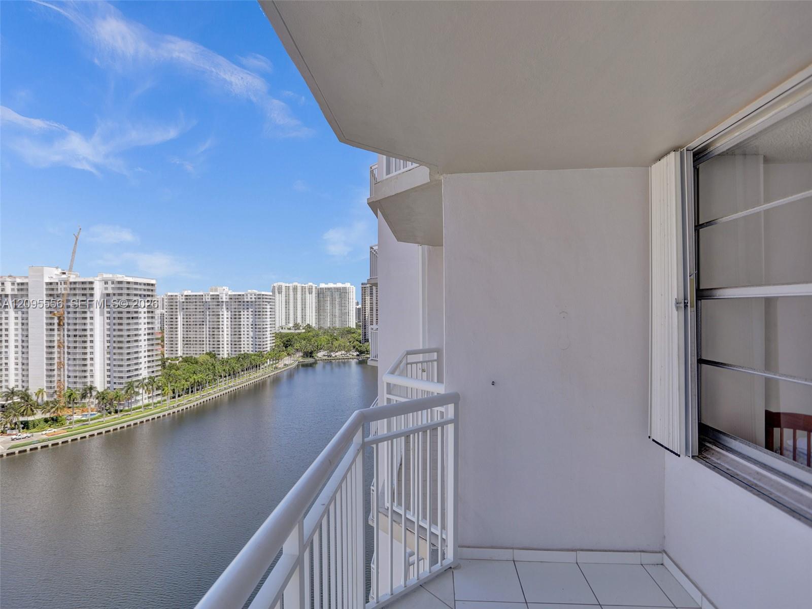 18071 Biscayne Boulevard 1701 Property Photo 33