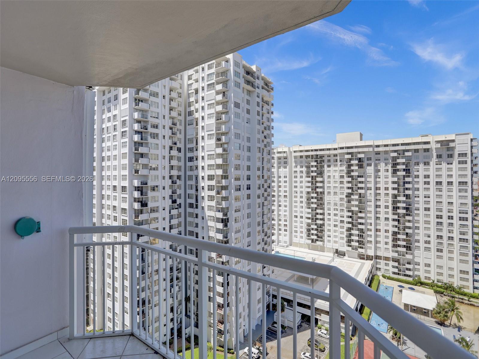 18071 Biscayne Boulevard 1701 Property Photo 34