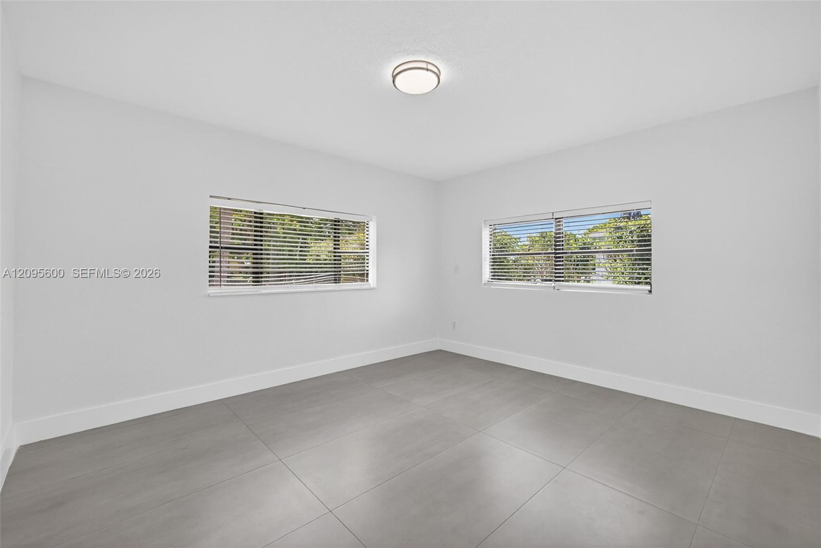 17150 Ne 18th Avenue 17150 Property Photo 16