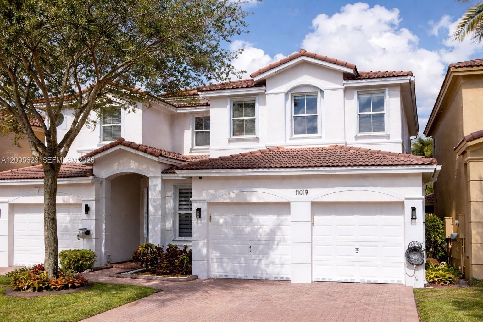 A12095623 Property Photo 1