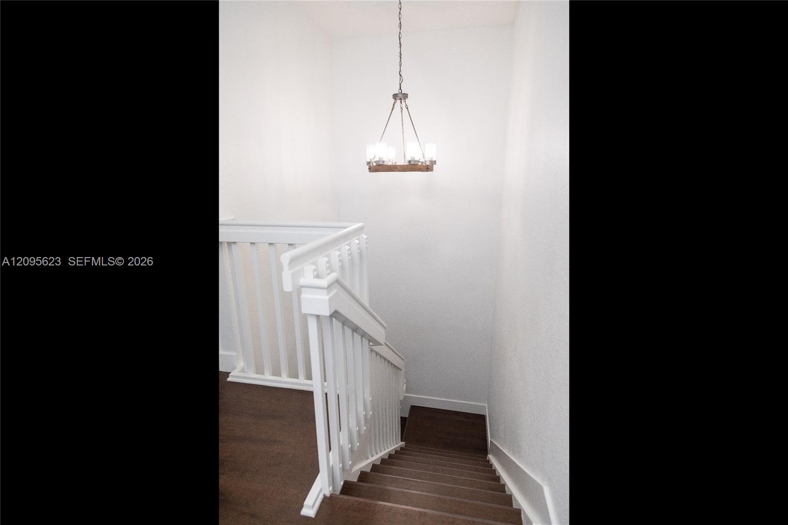 A12095623 Property Photo 19