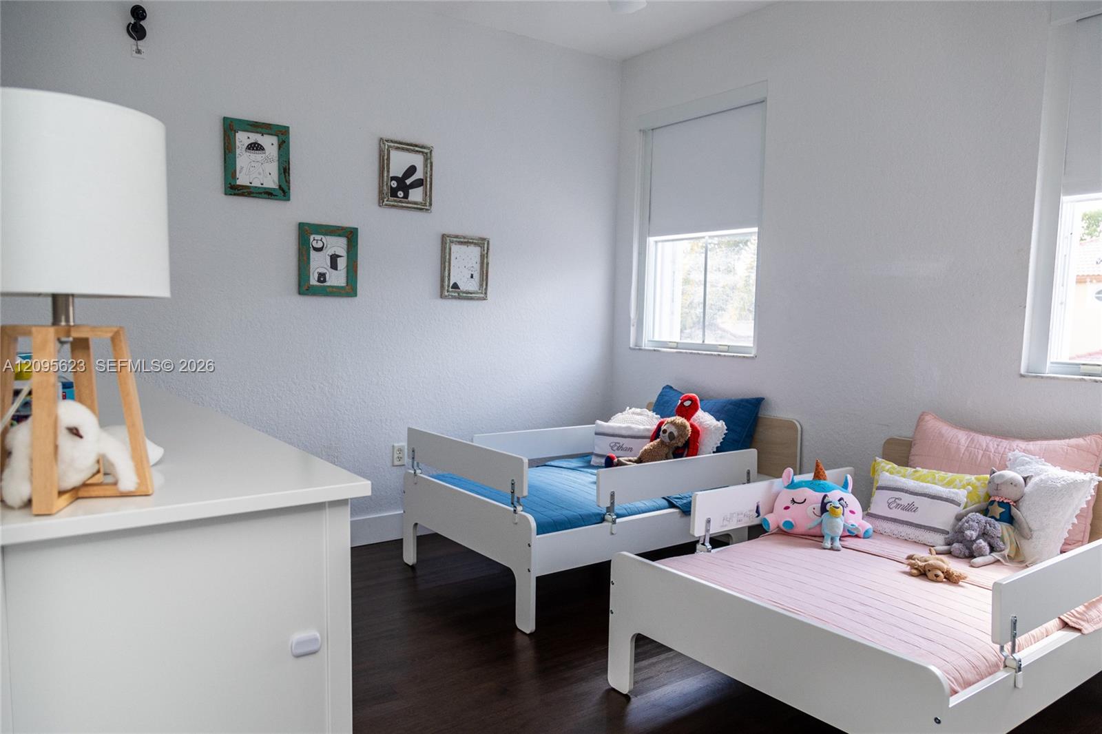 A12095623 Property Photo 24