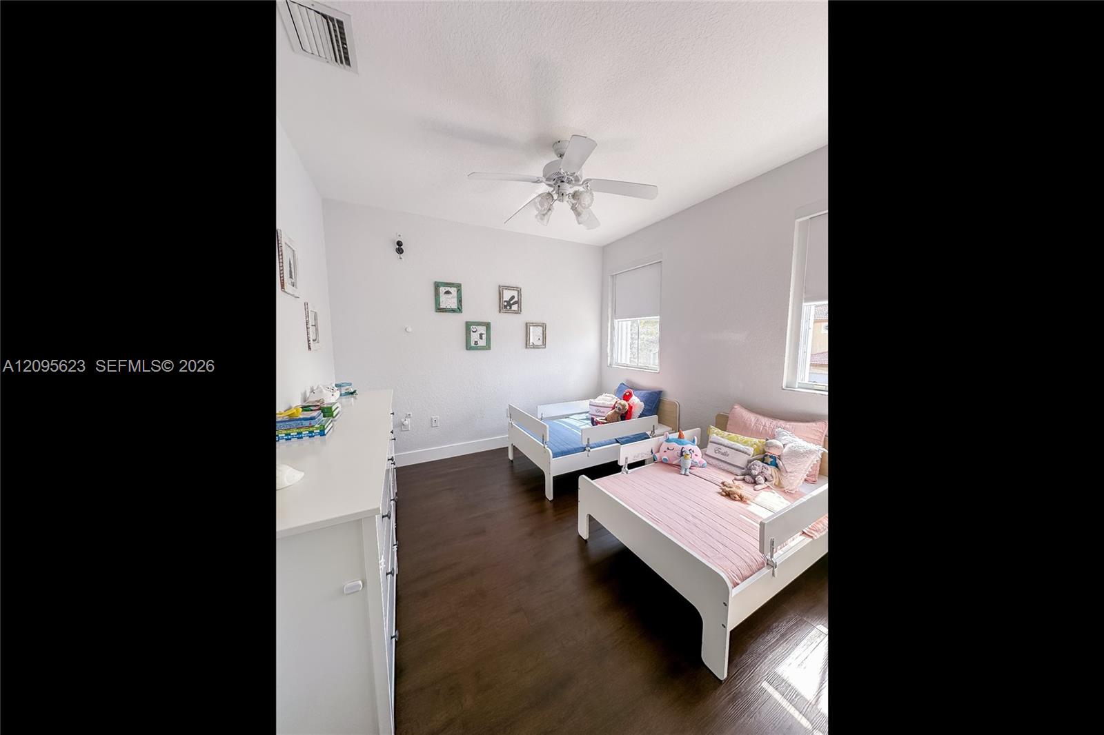 A12095623 Property Photo 29