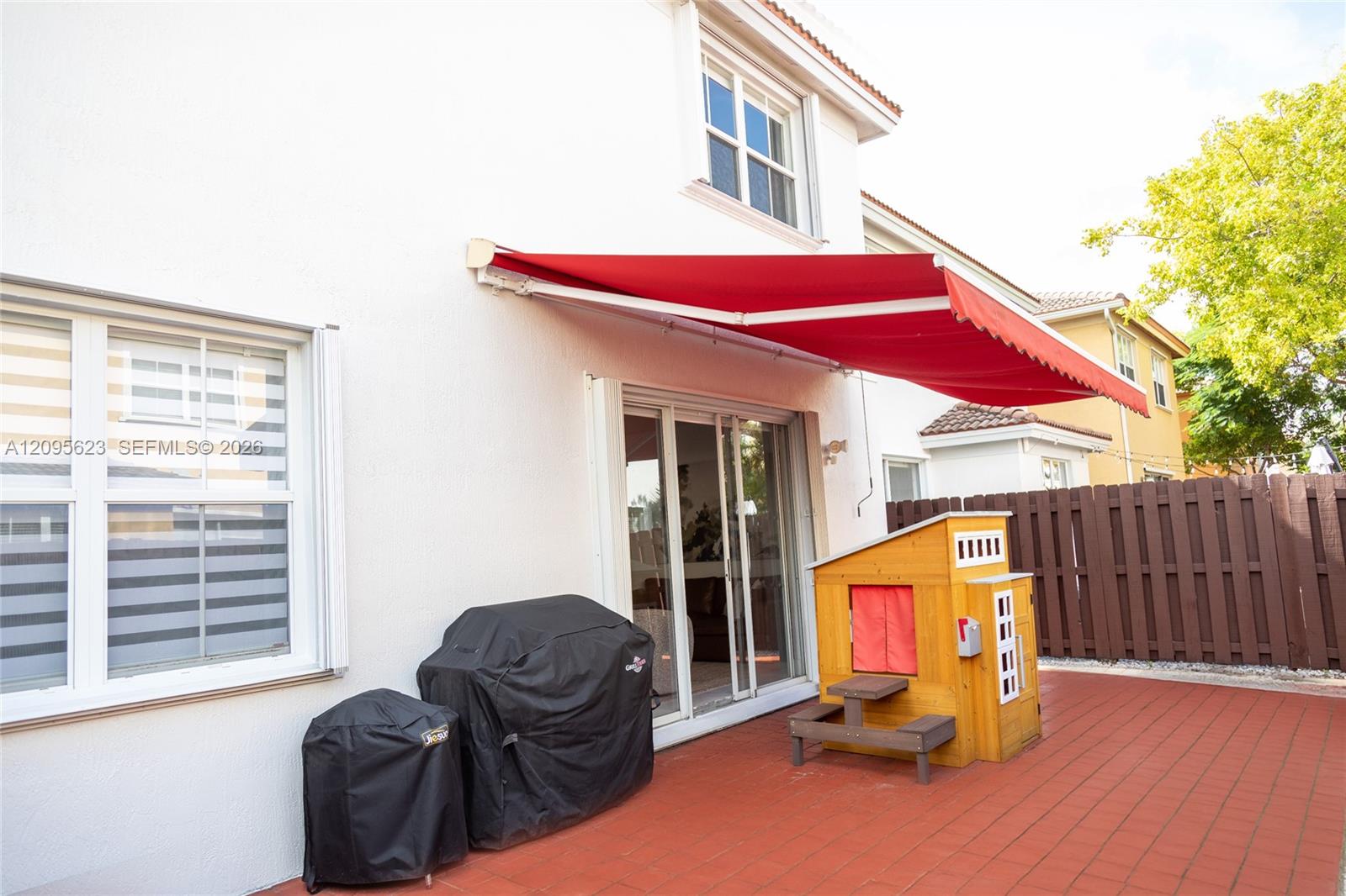 A12095623 Property Photo 31
