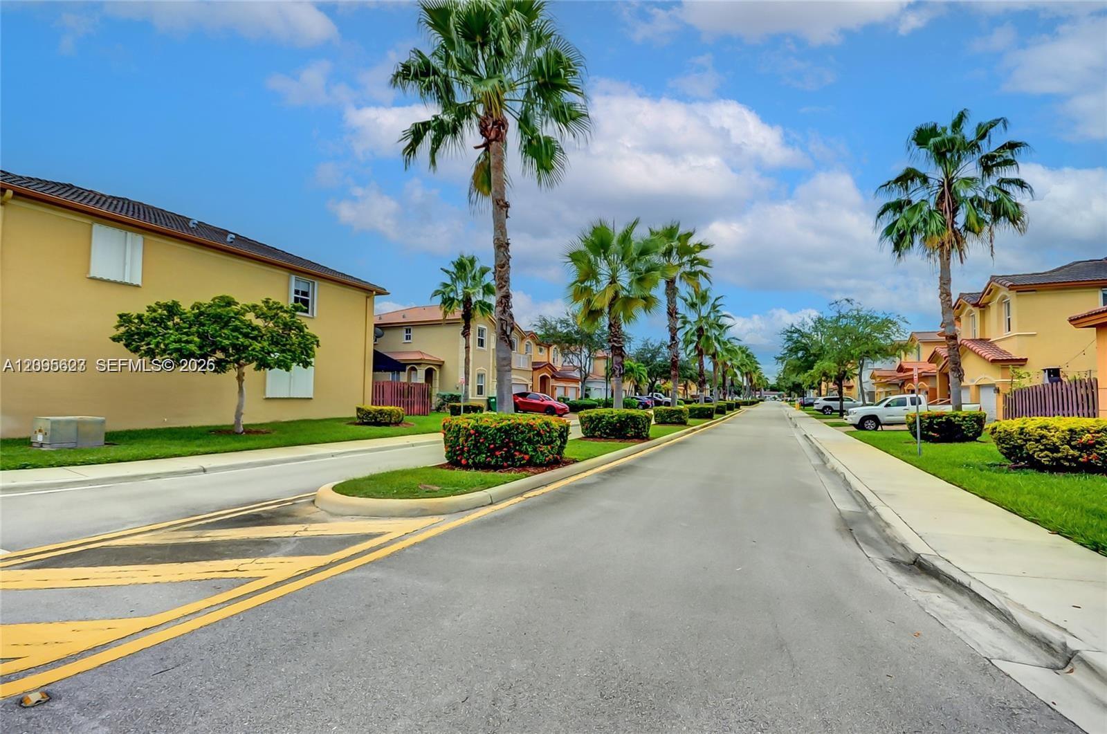 A12095623 Property Photo 33