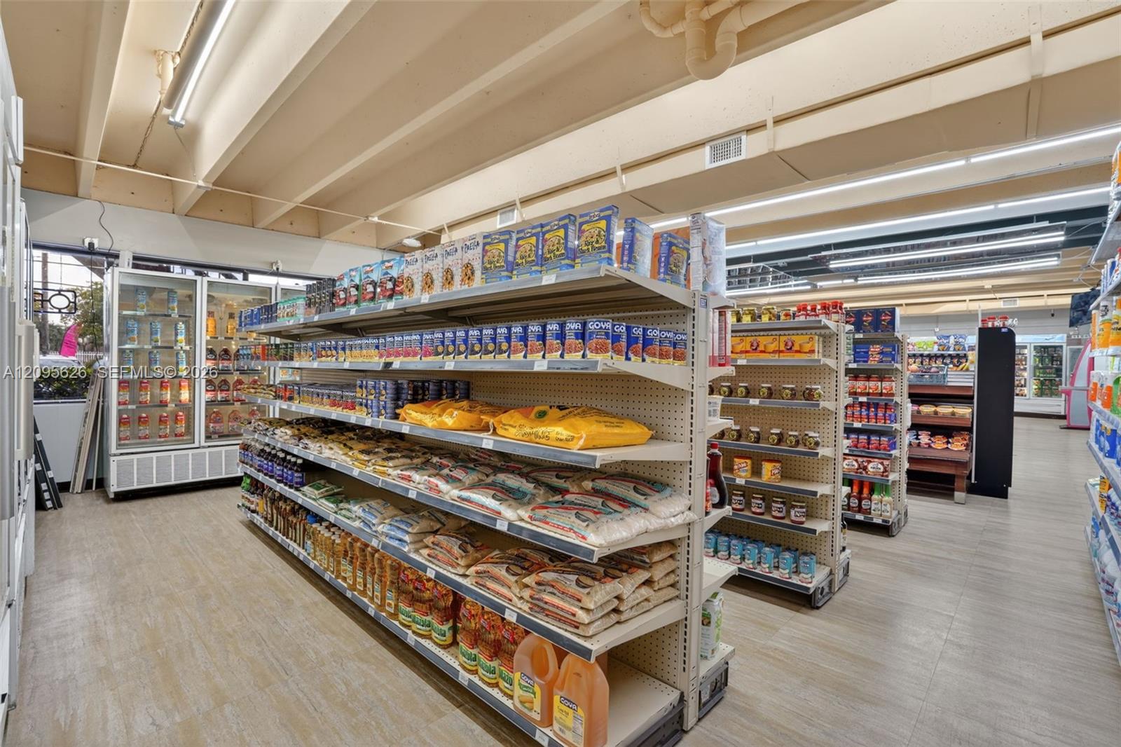 Turnkey Grocery Property Photo 10