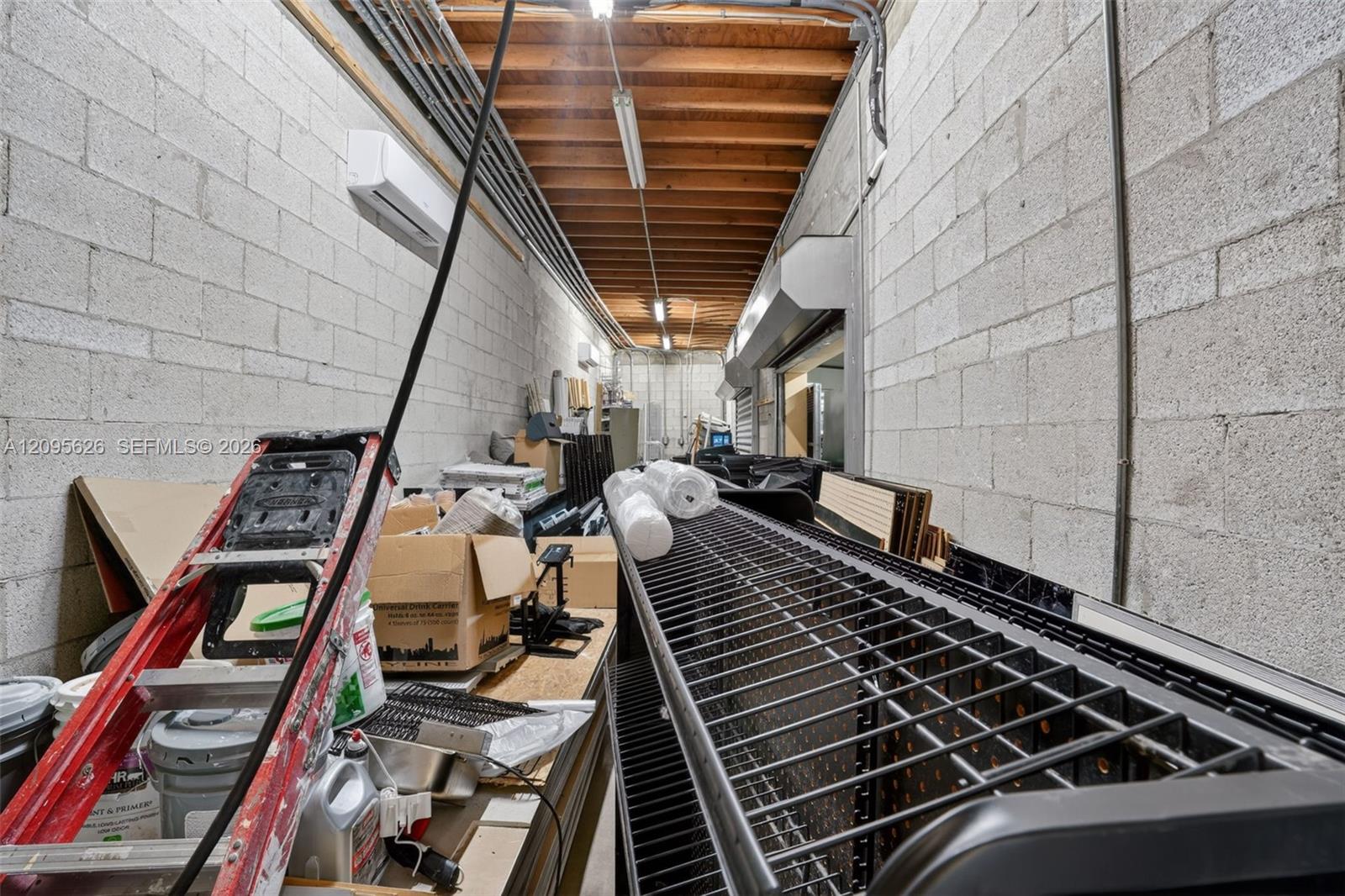Turnkey Grocery Property Photo 27
