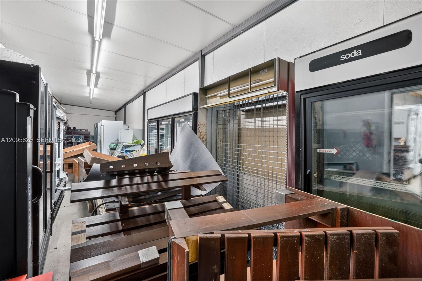 Turnkey Grocery Property Photo 28