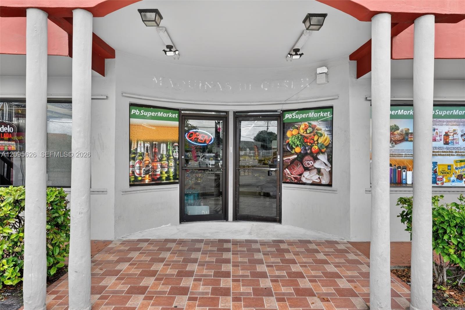 Turnkey Grocery Property Photo 30