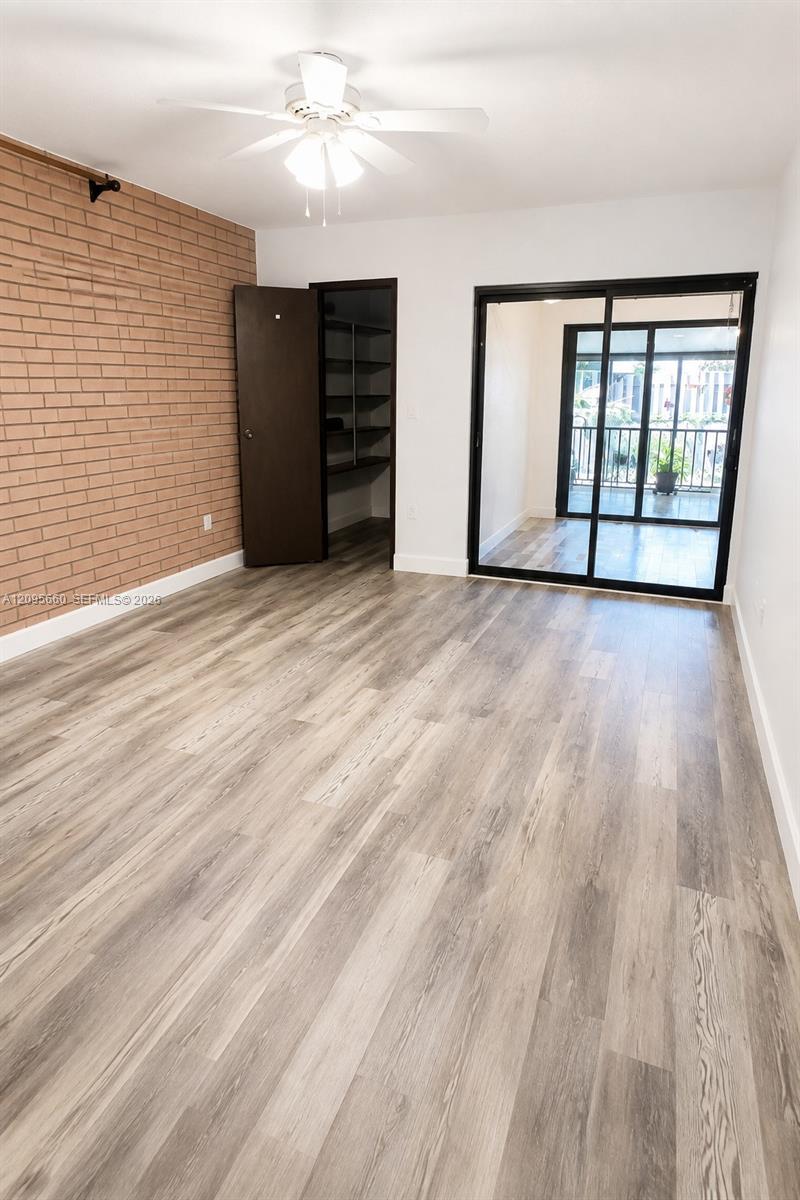 A12095660 Property Photo 8