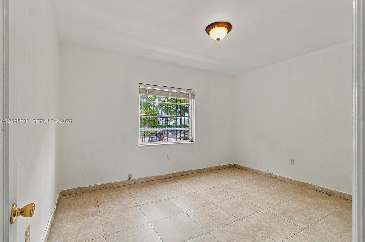 2428 Sw 12th Street Property Photo 41