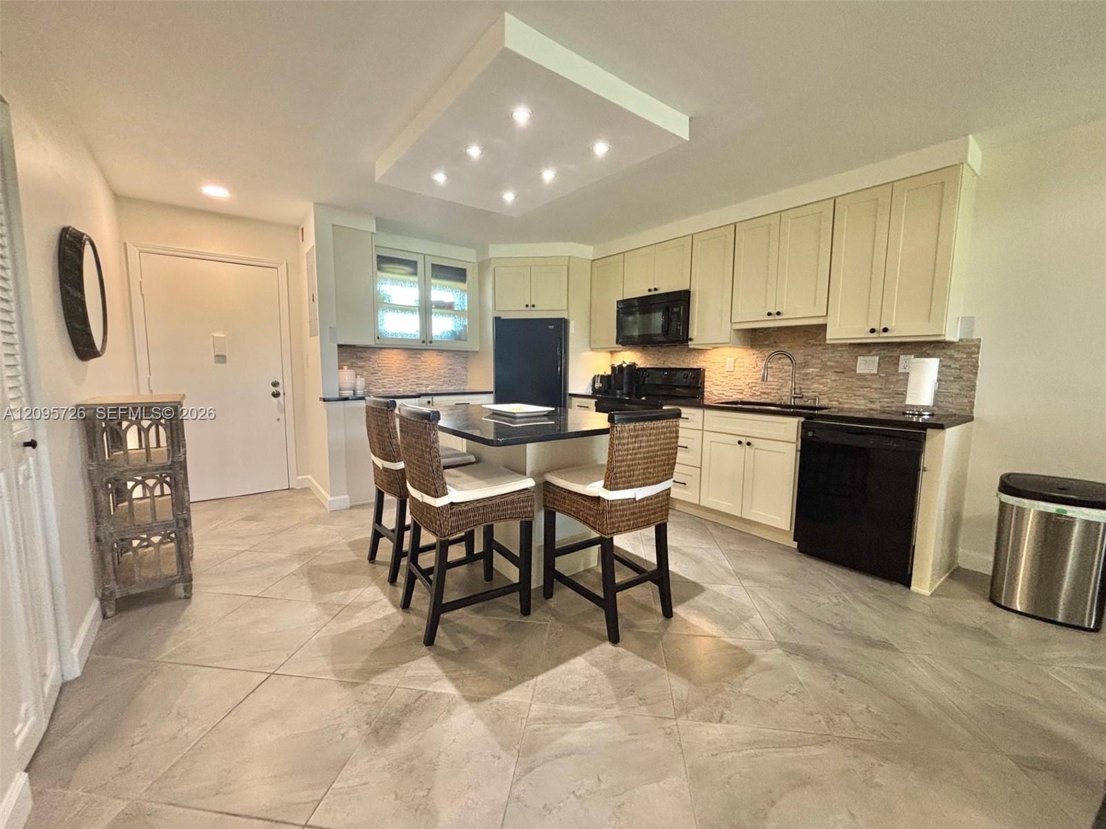 3920 Inverrary Boulevard 607c Property Photo 1