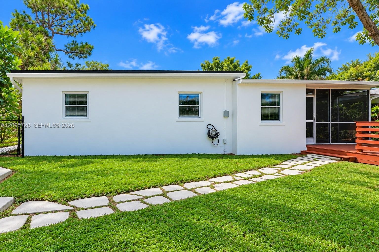 3121 Sw 15th Court Property Photo 9