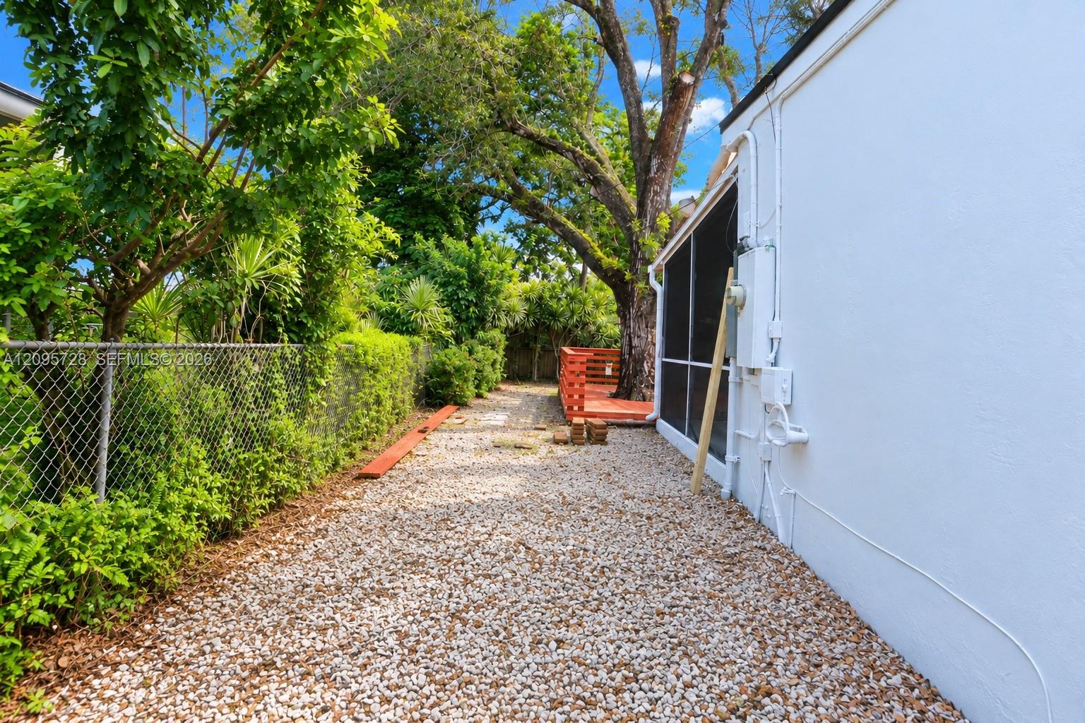 3121 Sw 15th Court Property Photo 20