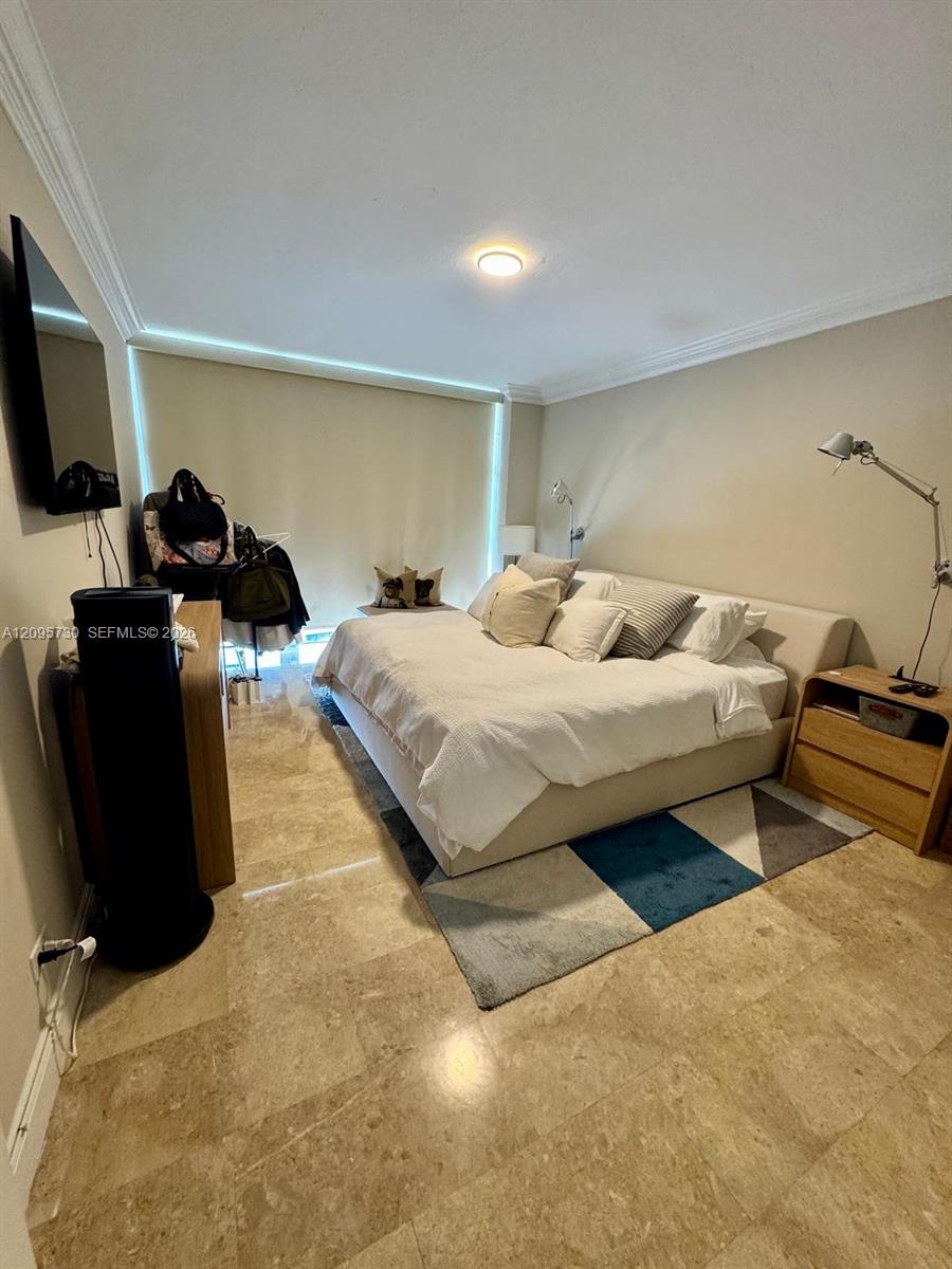 2451 Brickell Avenue 5p Property Photo 4