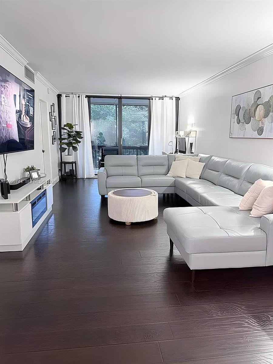 8411 Forest Hills Drive 208 Property Photo 1
