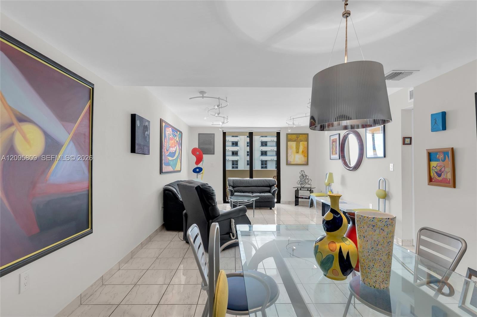 1623 Collins Avenue 812 Property Photo 3