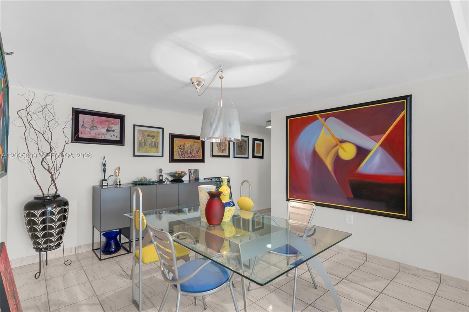 1623 Collins Avenue 812 Property Photo 4