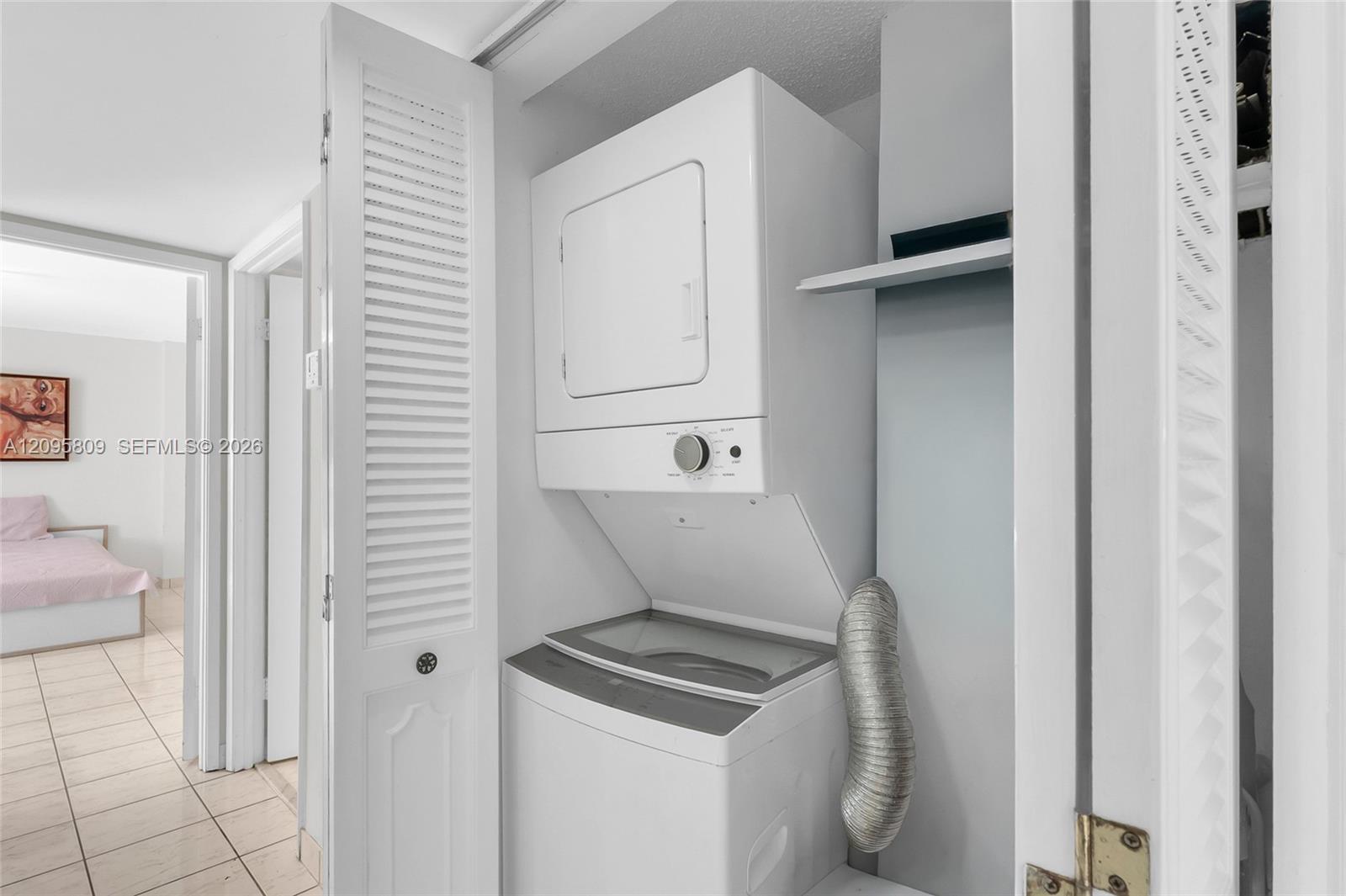 1623 Collins Avenue 812 Property Photo 6