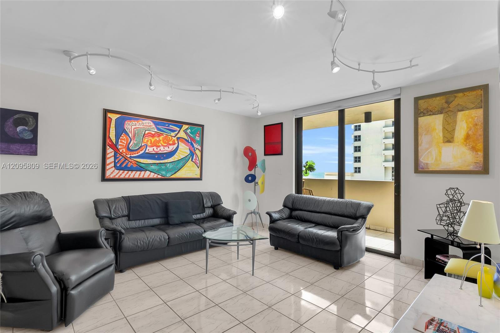 1623 Collins Avenue 812 Property Photo 13