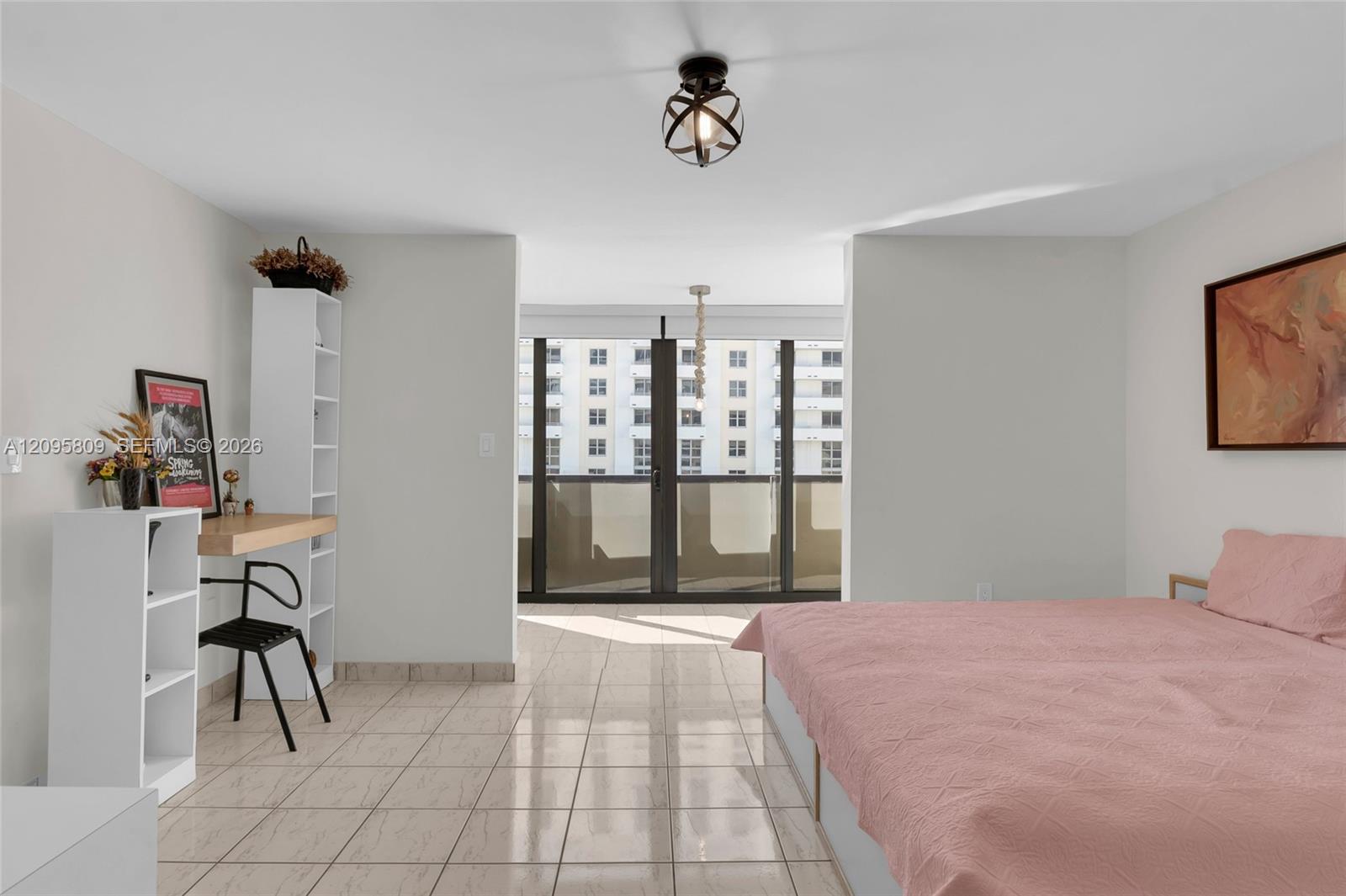 1623 Collins Avenue 812 Property Photo 22