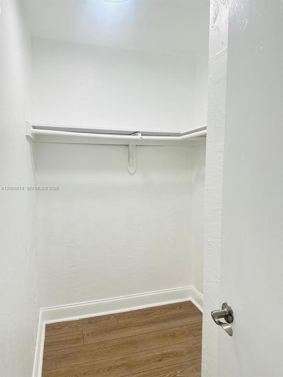 43 Glen Royal Parkway 6 Property Photo 5