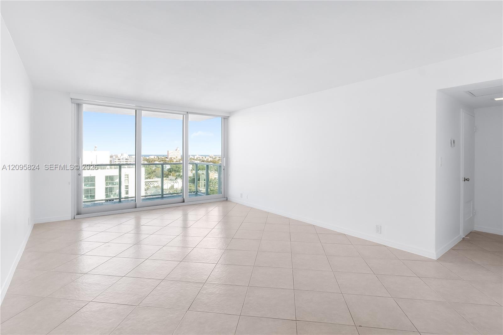 1000 West Avenue 1008 Property Photo 2