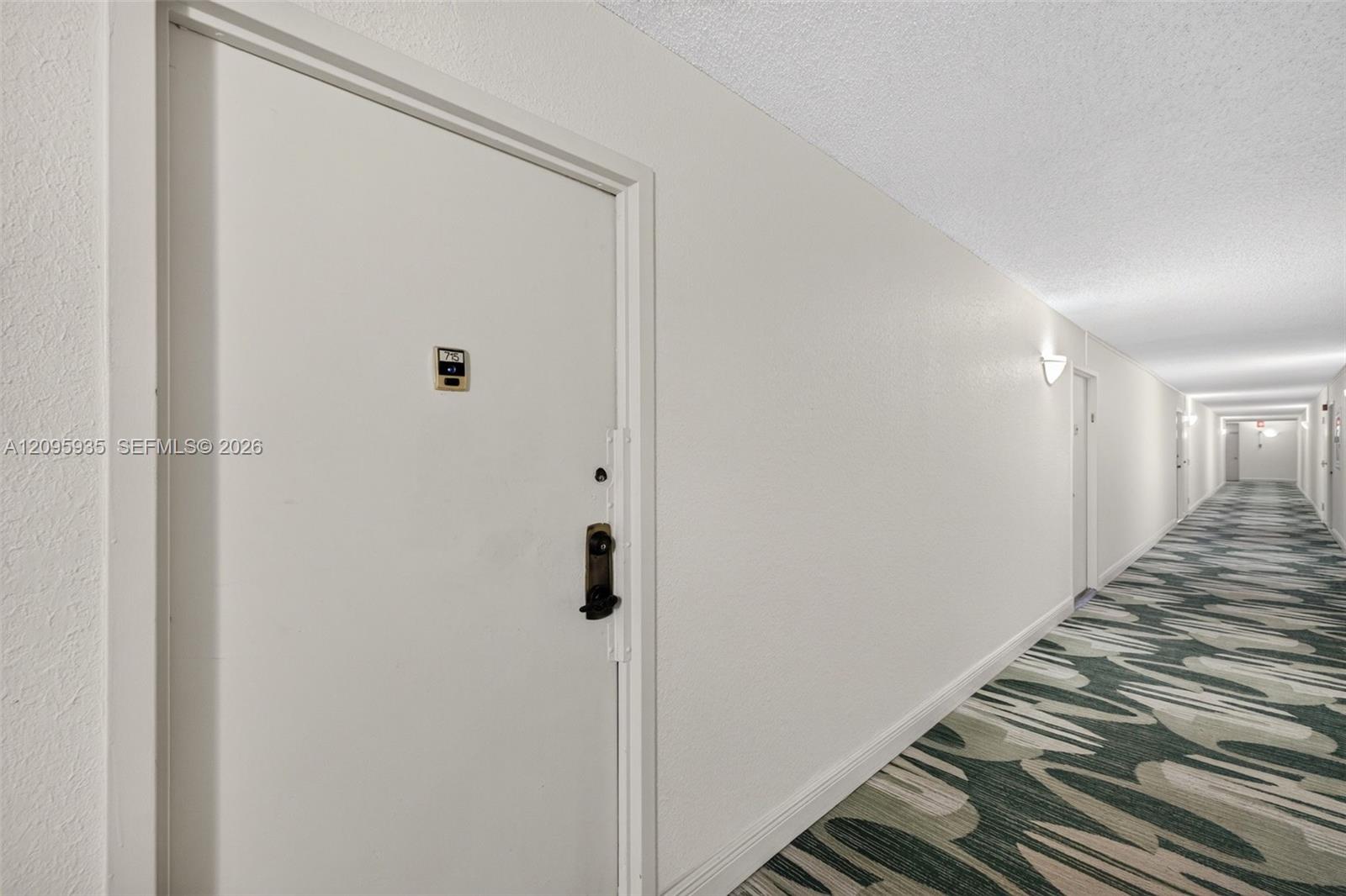 1000 Parkview Drive 715 Property Photo 5