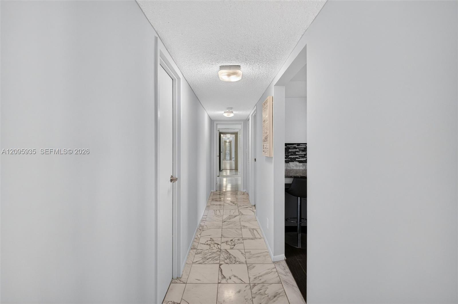 1000 Parkview Drive 715 Property Photo 15