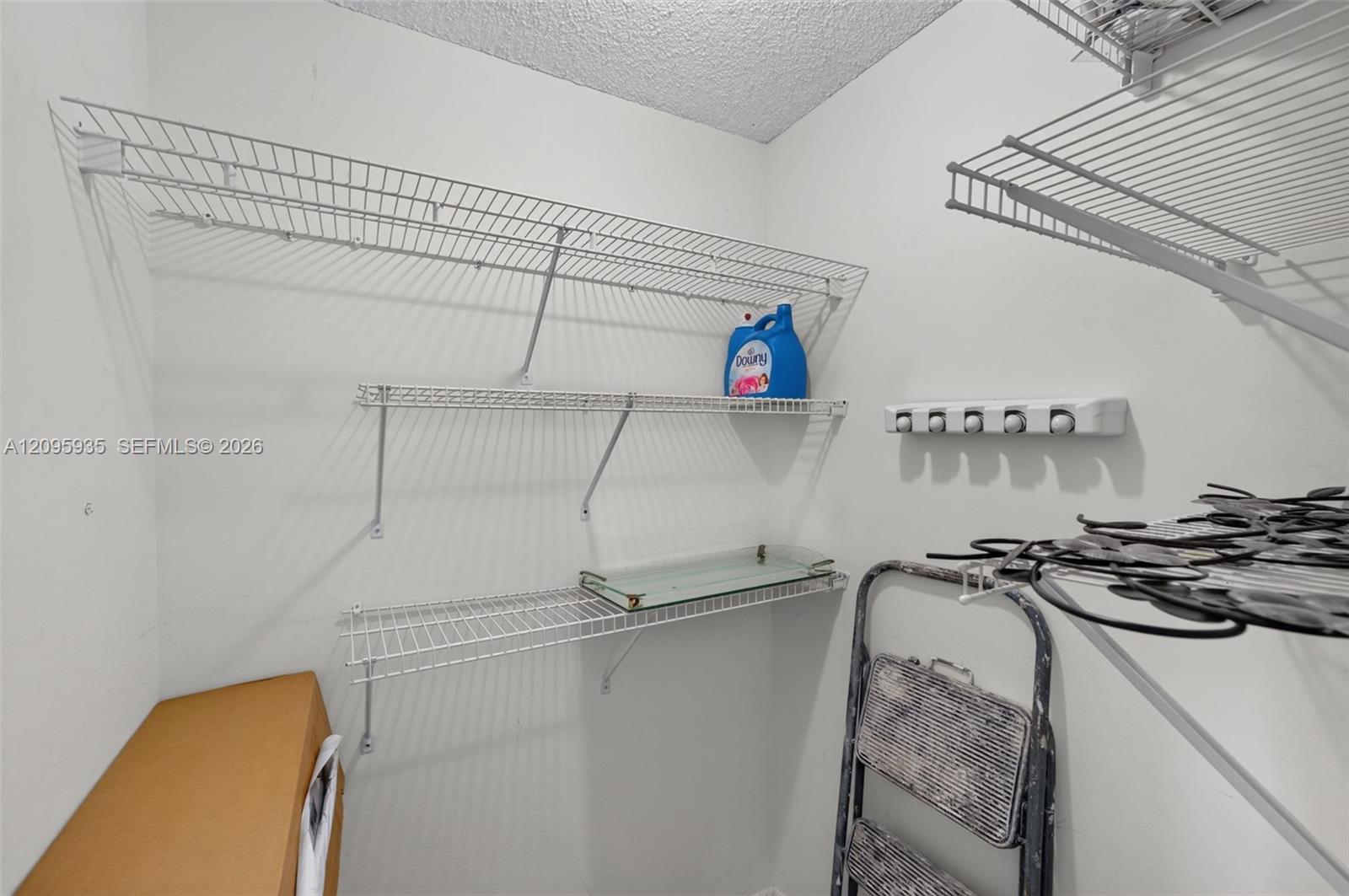 1000 Parkview Drive 715 Property Photo 46