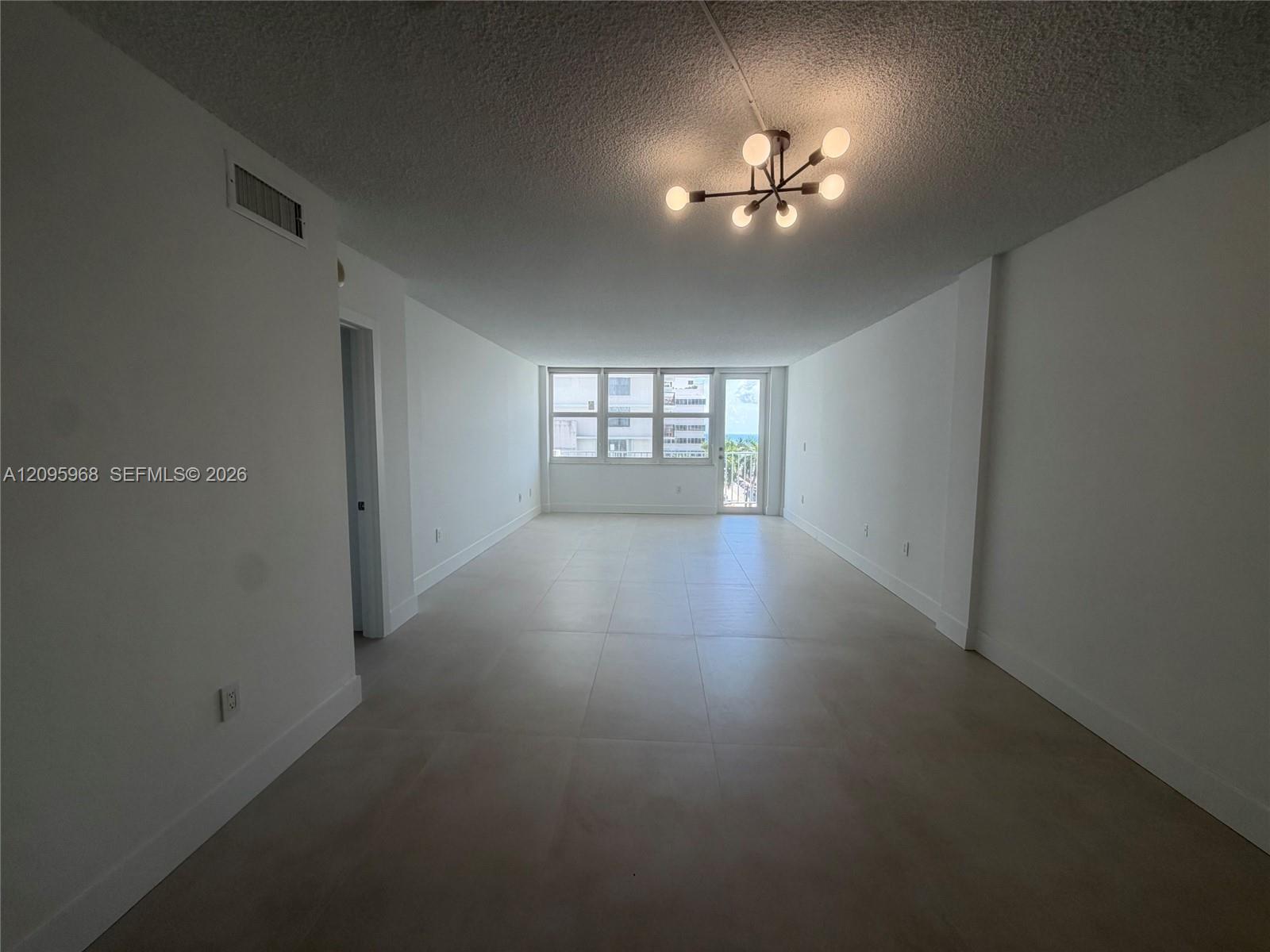 245 18th Street 805 Property Photo 8