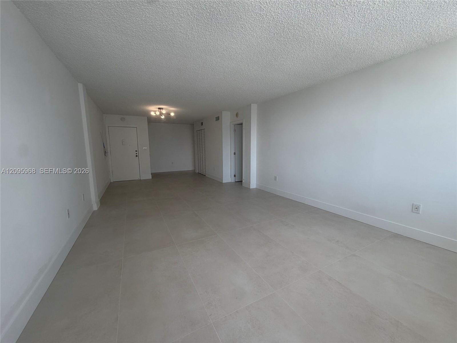 245 18th Street 805 Property Photo 10