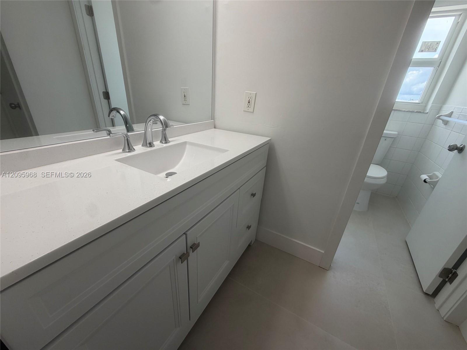 245 18th Street 805 Property Photo 21