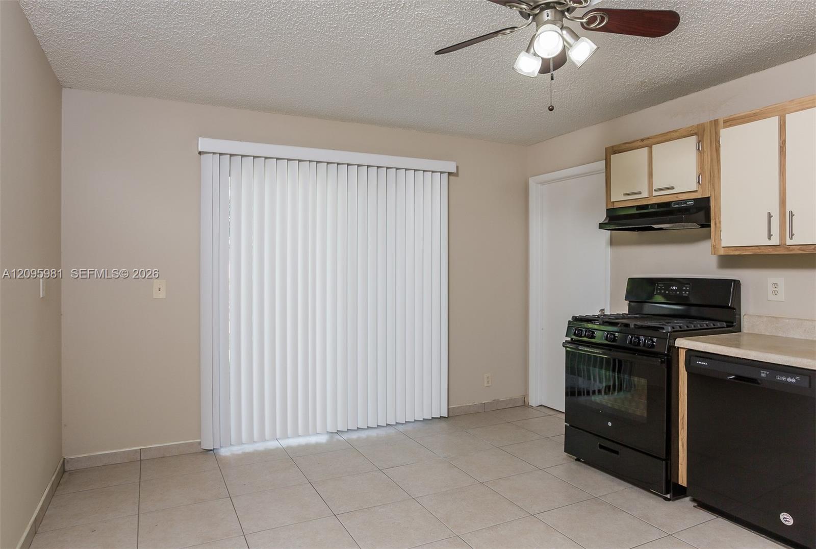 5990 W Ithaca Circle W Property Photo 5