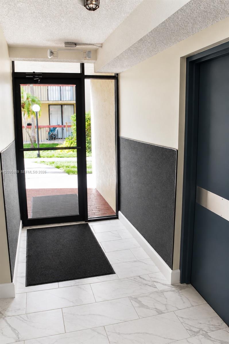 A12095989 Property Photo 22