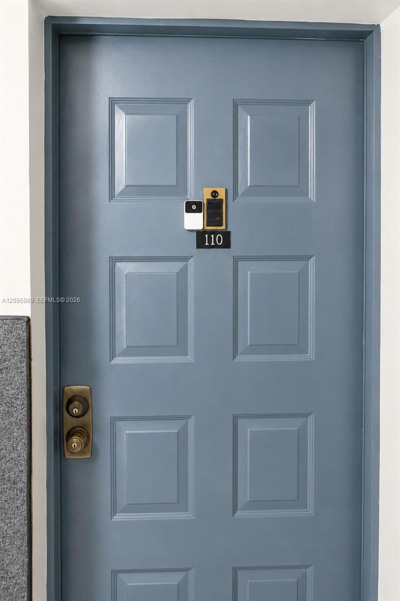 A12095989 Property Photo 23
