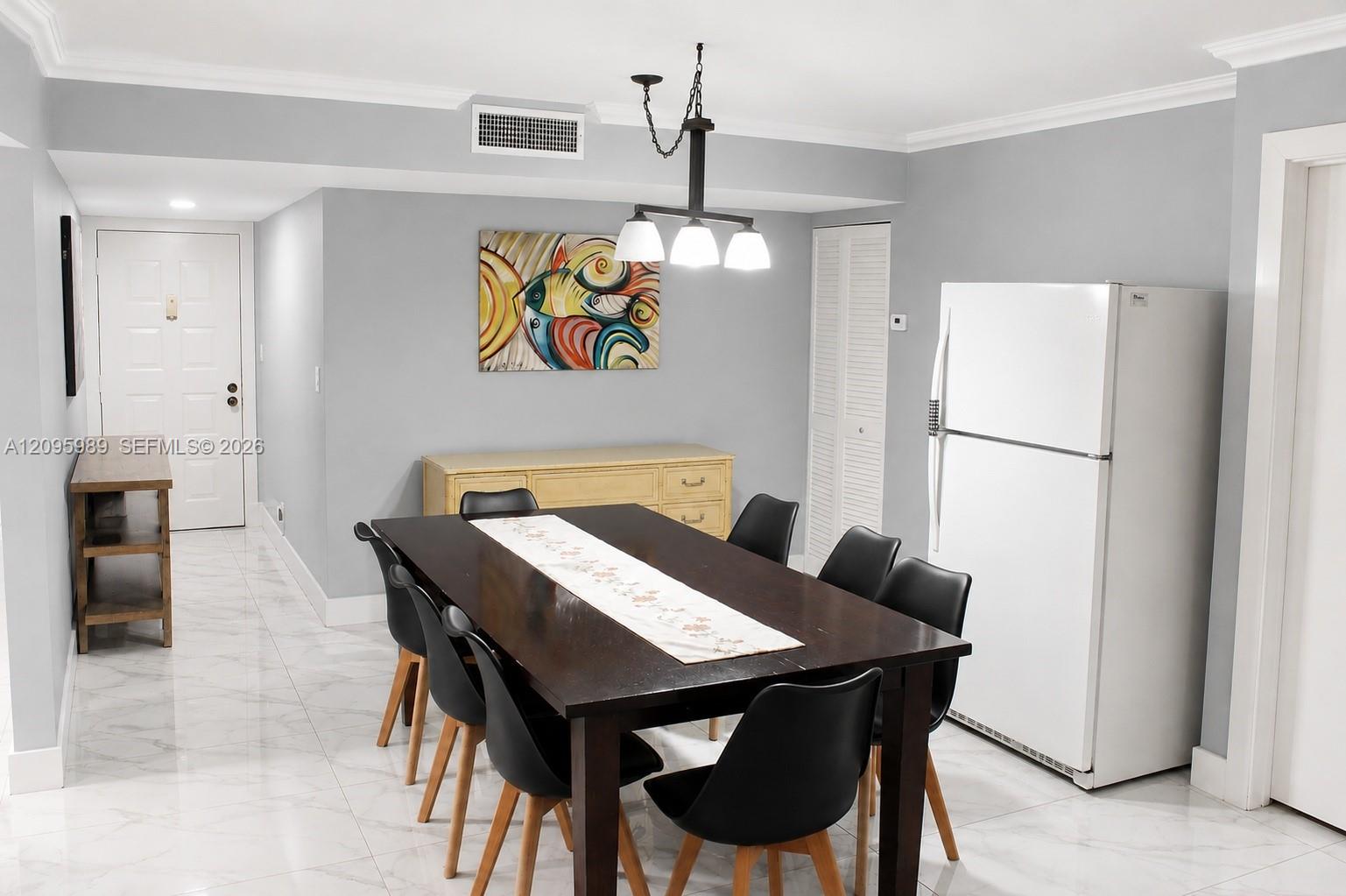 A12095989 Property Photo 24