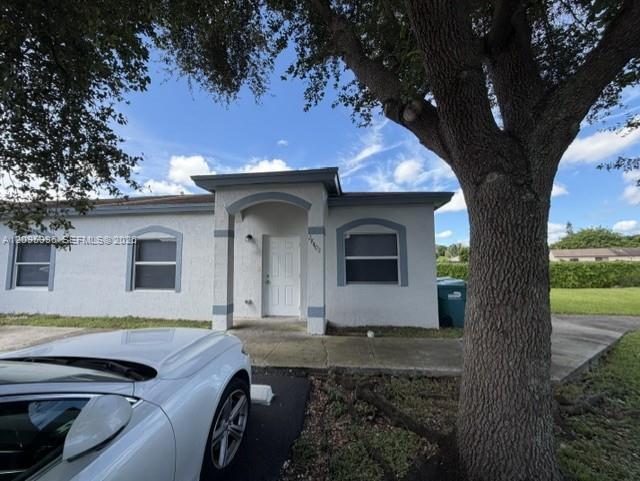 28402 Sw 141st Place Property Photo 1