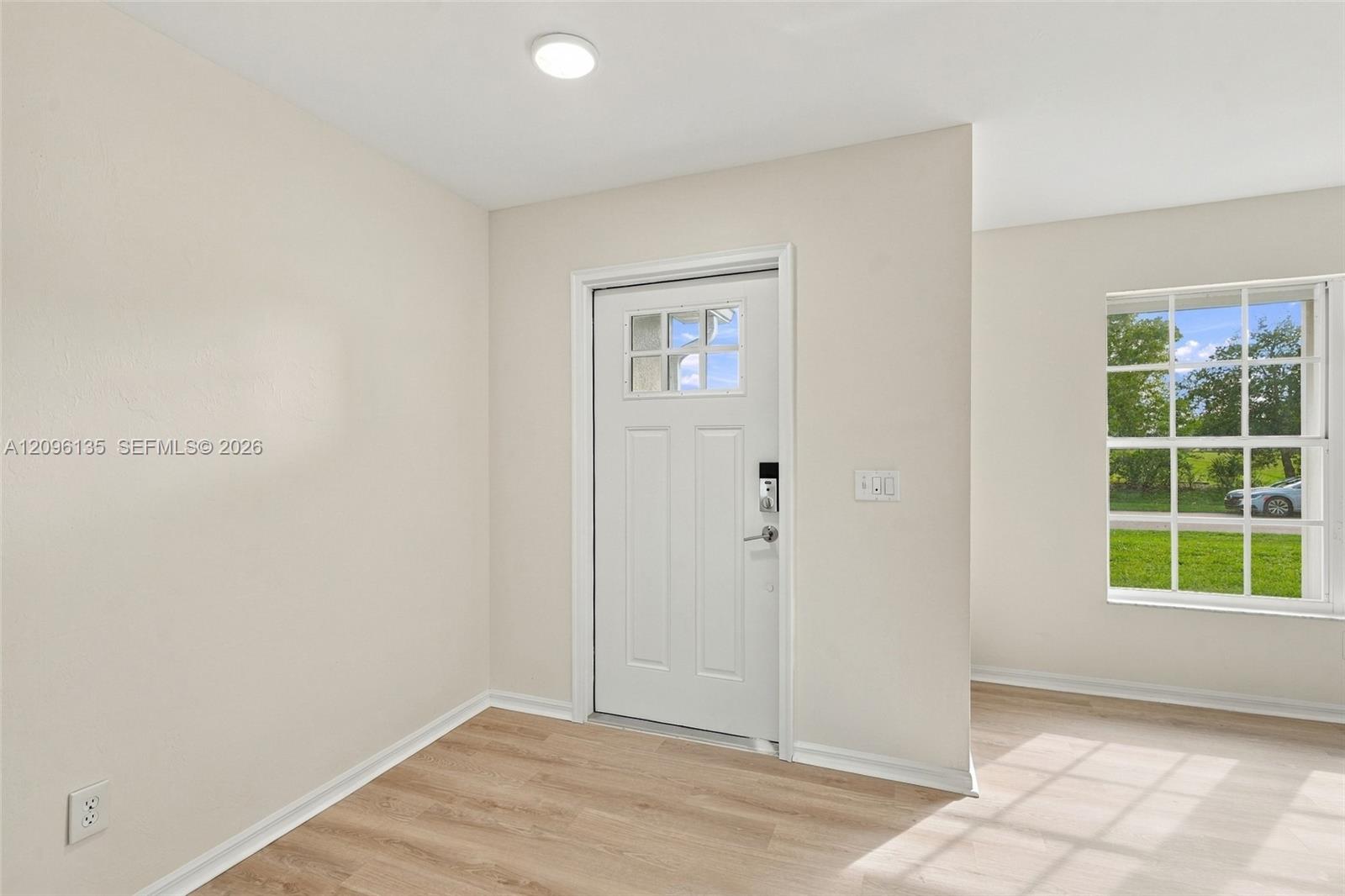 A12096135 Property Photo 11