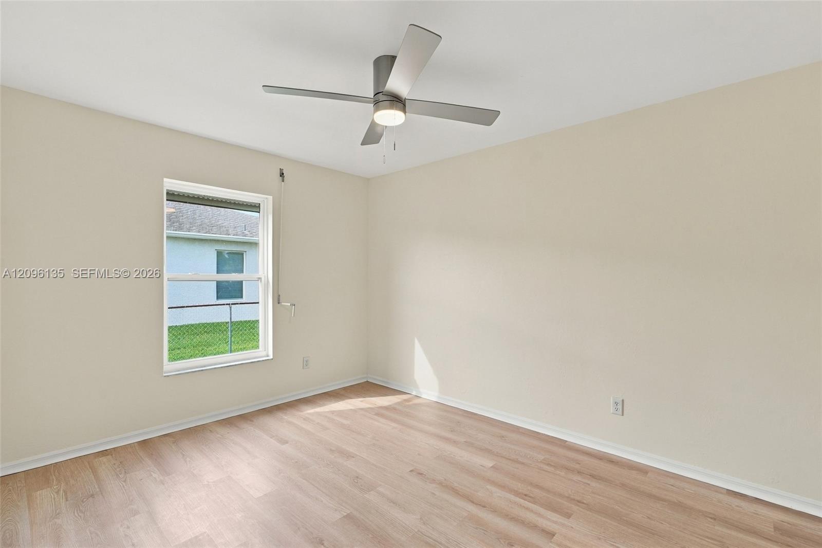 A12096135 Property Photo 27