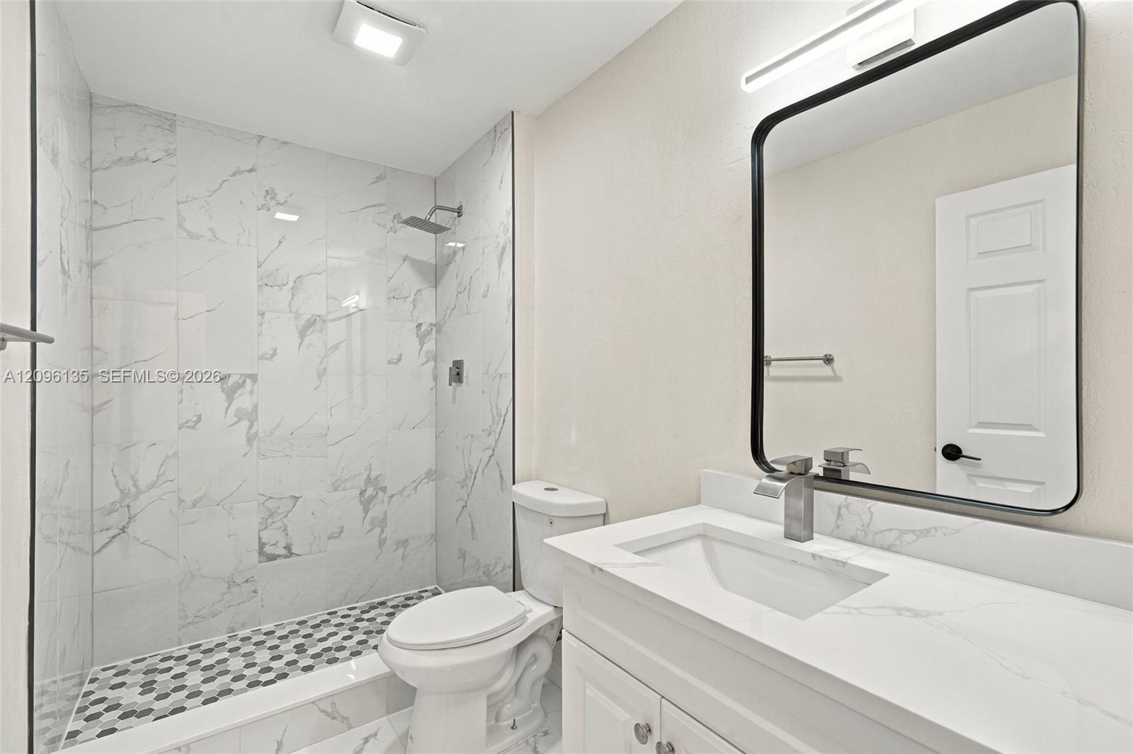 A12096135 Property Photo 29